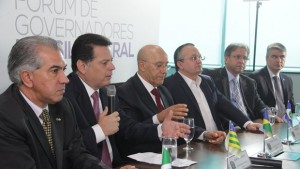 Presidido por Marconi, Fórum de Governadores do Brasil Central quer definir “carteira de projetos comuns”| Foto: Marco Monteiro