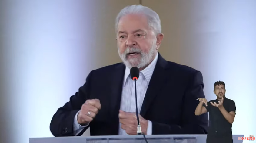 AO VIVO- Lula concede entrevista à sites independentes